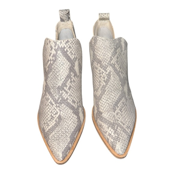 Dolce Vita Women's Sonni Snakeskin Ankle Bootie size 8 - Picture 6 of 9